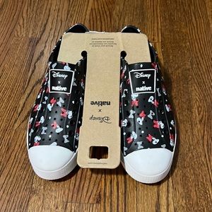 Disney X Native Minnie Mouse Water Shoes (NWT)
